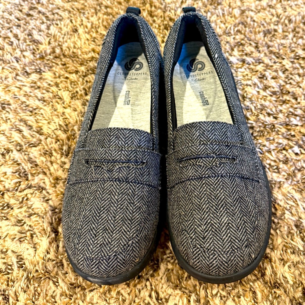 Clark’s Cloudsteppers, Gray, 8.5, NEW
